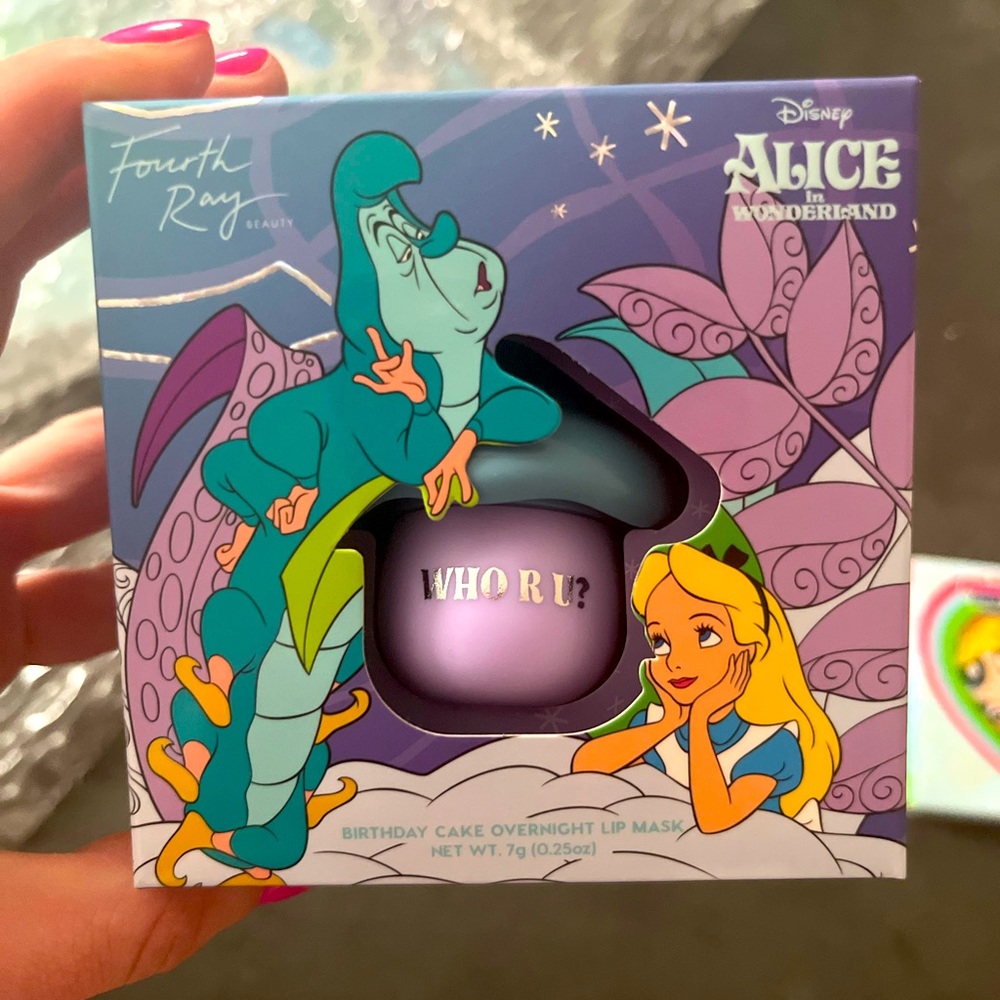 Alice lip mask